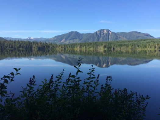 hoomak_lake_reflection